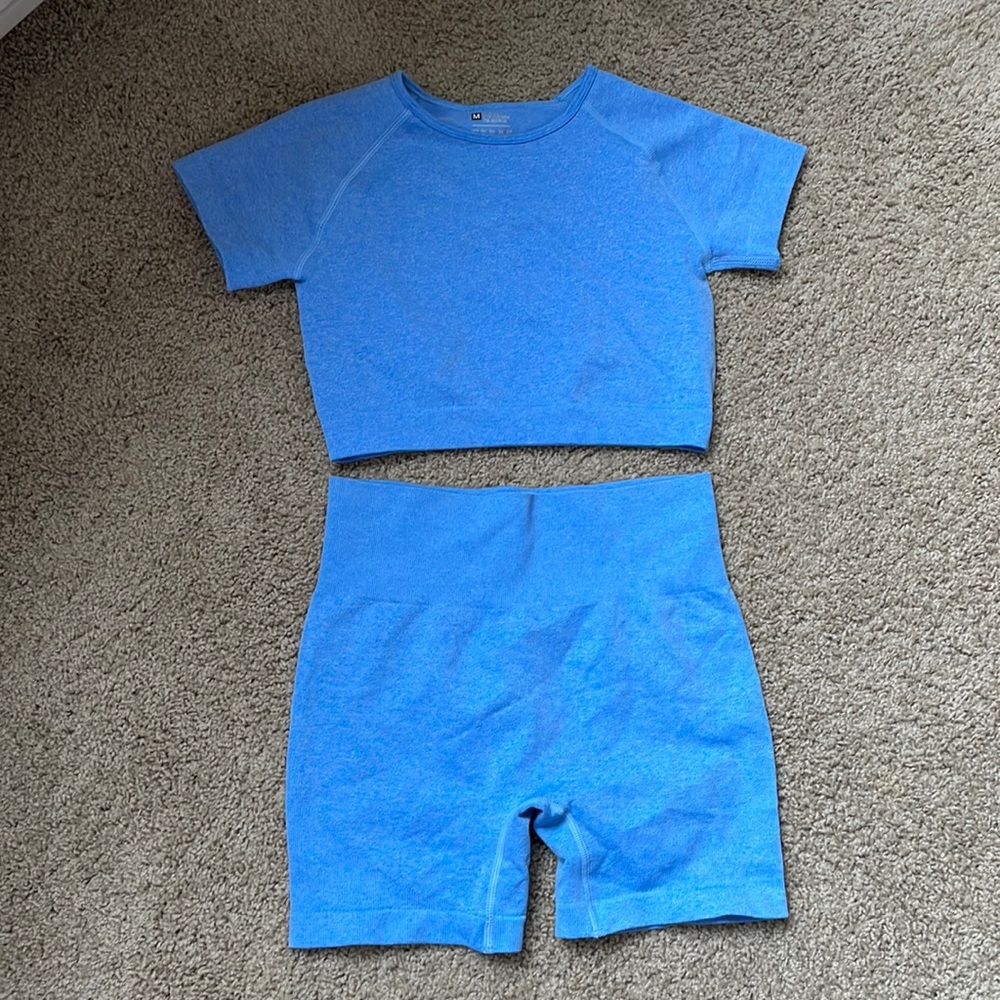 Size M seamless set